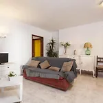 YourHouse Casa Suiza